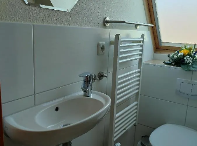 アパート Martha-mueller-graehlert-weg 7 8 Wg 8 ツィングシュト