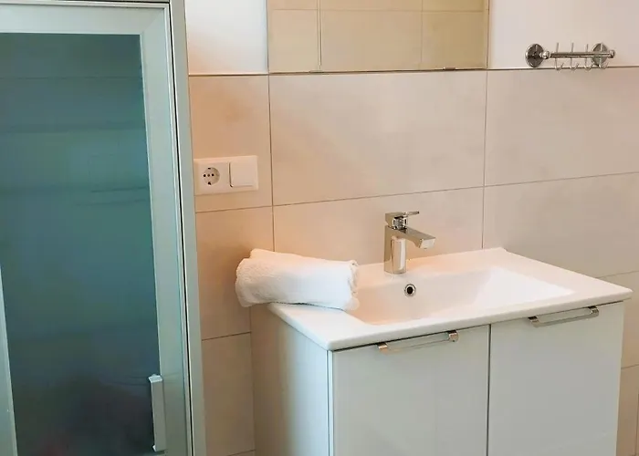 Martha-mueller-graehlert-weg 7 8 Wg 8 アパート ツィングシュト